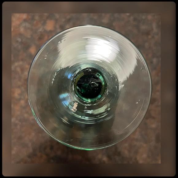 Vintage Blue & Green Tinted Mexican Hand Blown Wine Glass Set of Four-Unique! - Picture 3 of 4